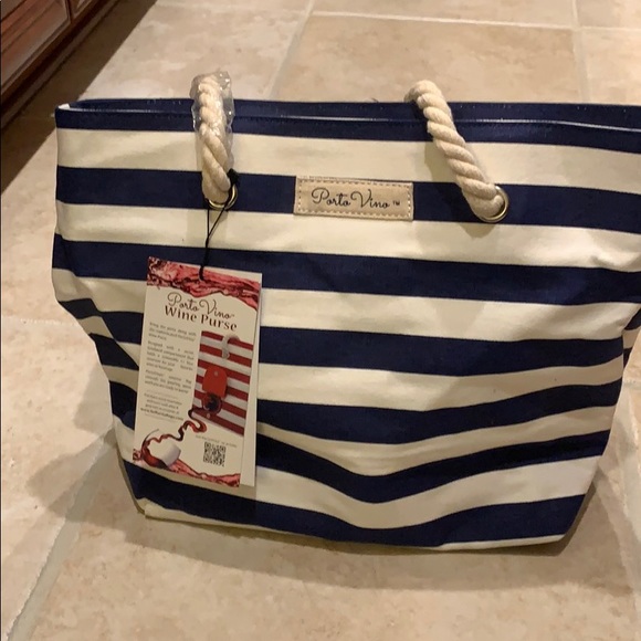 porto vino Handbags - Porto Vino wine purse NWT